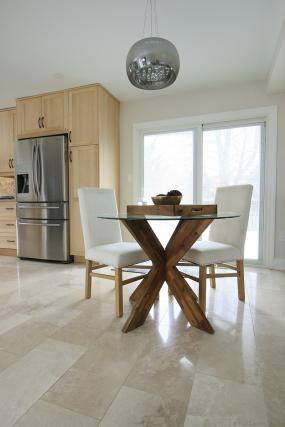 Property listing for 32 Wade Rd., Ancaster, ON