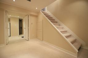 Property listing for 36 Terrace Dr., Dundas, ON