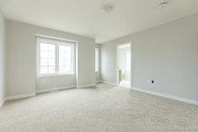 Property listing for 138 Dunrobin Lane, Grimsby, ON