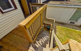 Property listing for 33 Strathearne Ave., Hamilton, ON