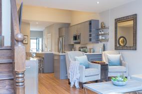 Property listing for 10 Kopperfield Lane, Glancaster, ON