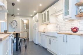 Property listing for 232 Emerald St. N., Hamilton, ON