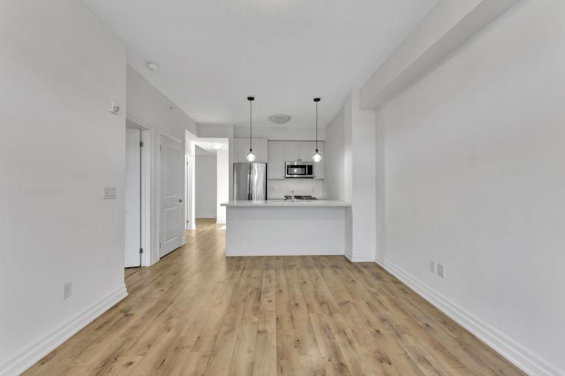 Property listing for #809-81 Robinson St., Hamilton, ON