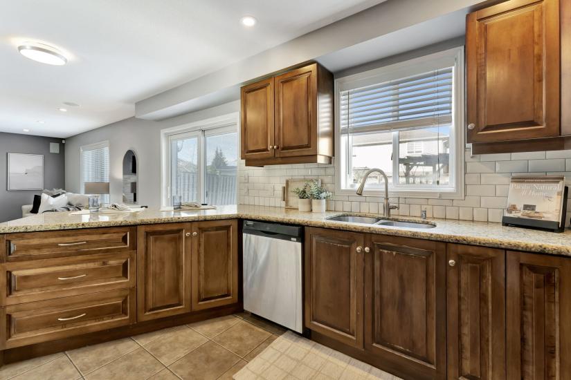 Property listing for 7 Bocelli Cres., Hannon, ON