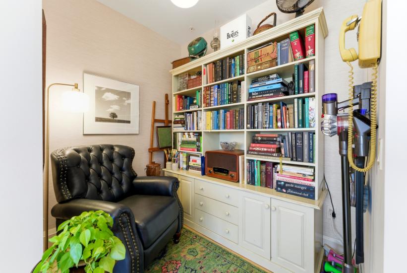 Property listing for #PH4-112 King St. E., Hamilton, ON