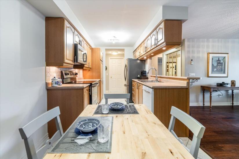 Property listing for #208-990 Golf Links Rd., Ancaster, ON