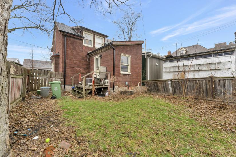 Property listing for 29 New St., Hamilton, ON