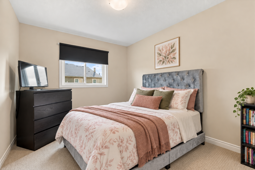 Property listing for 125 Sunflower Pl., Welland, ON