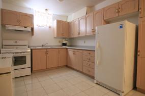 Property listing for 182 Solomon Cres., Hamilton, ON