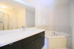 Property listing for 103 Columbus Gate, Hamilton, ON