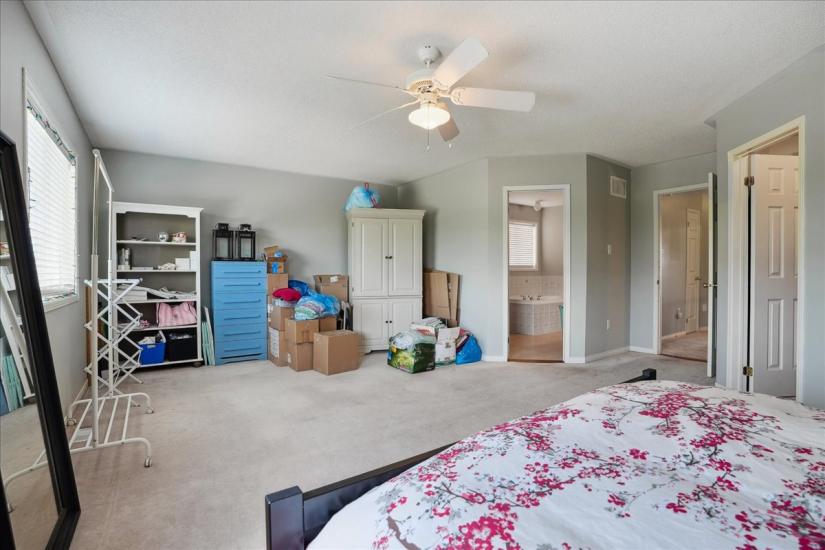 Property listing for 70 Moore Cres., Ancaster, ON