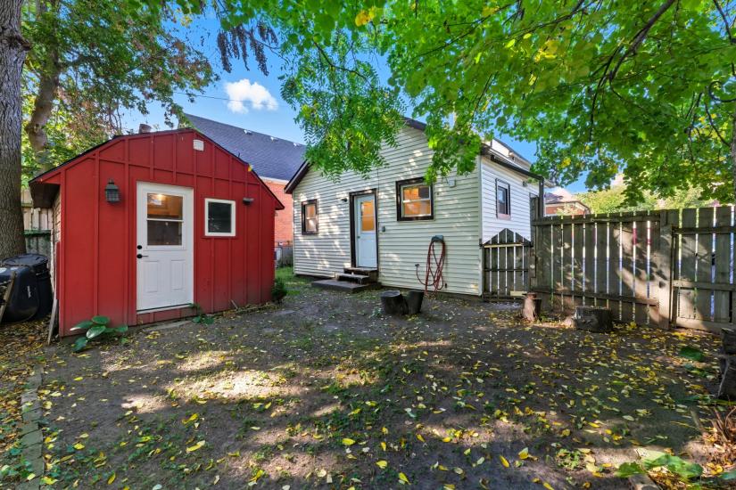 Property listing for 8 Tasker St., St. Catharines, ON