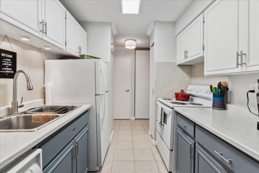 Property listing for #305-222 Jackson St. W., Hamilton, ON