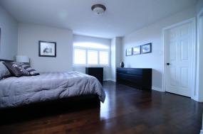 Property listing for 5 Sugarberry Crt., Stoney Creek, ON