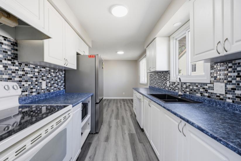 Property listing for 42 Terrace Ave., Welland, ON
