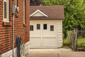 Property listing for 125 Barons Ave. S., Hamilton, ON