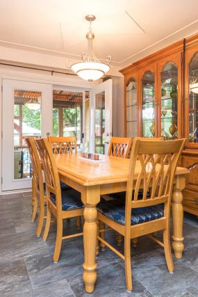 Property listing for 304 Mount Albion Rd., Hamilton, ON