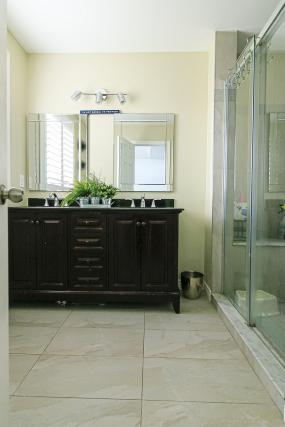 Property listing for 6 Highbury Dr., Hamilton, ON
