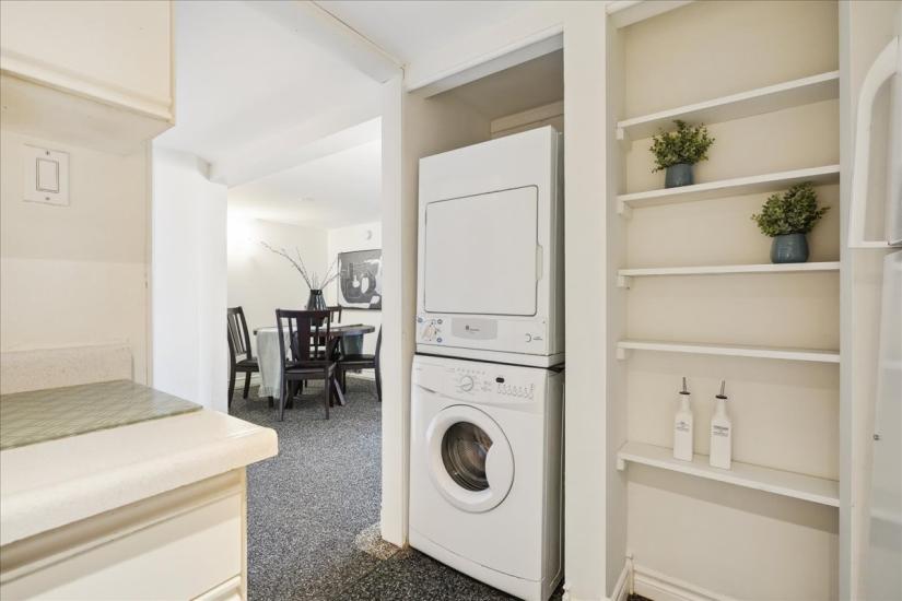 Property listing for #313-50 Main St., Dundas, ON