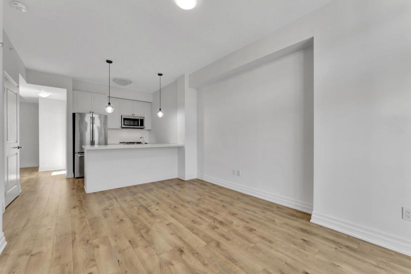 Property listing for #809-81 Robinson St., Hamilton, ON