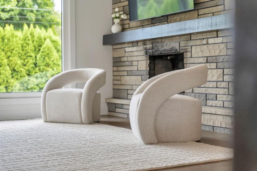 Property listing for 672 Hiawatha Blvd., Ancaster, ON