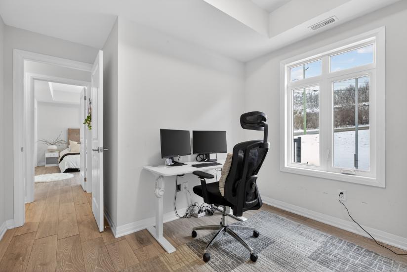 Property listing for Unit 38-2 Willow St., Paris, ON