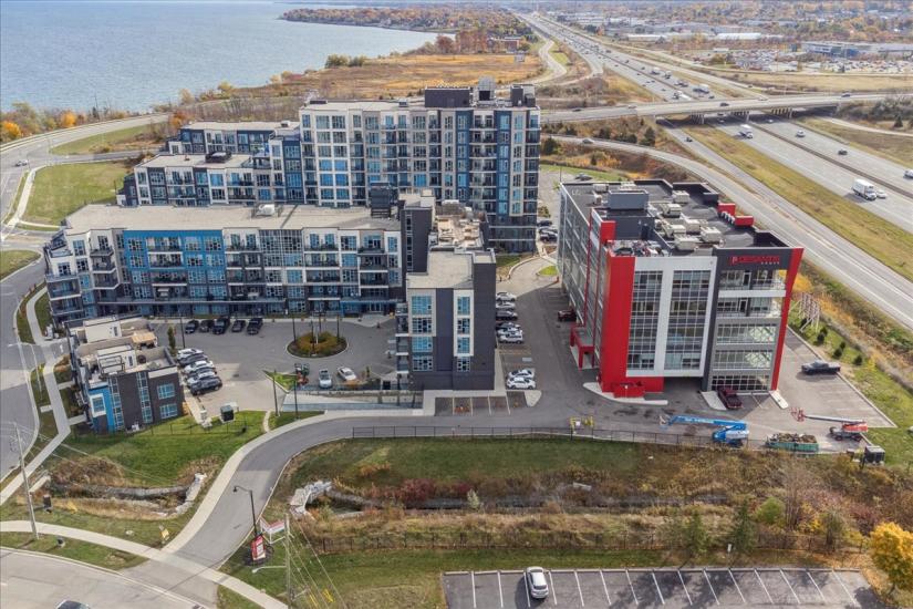 Property listing for #149-16 Concord Place, Grimsby, ON