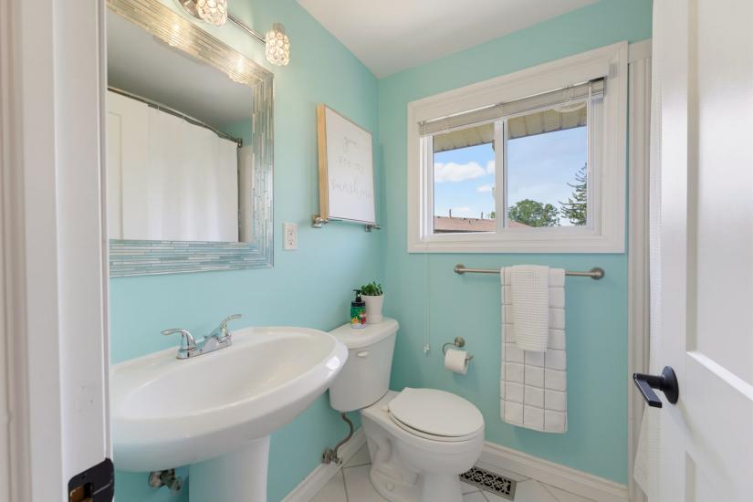 Property listing for 15 Seneca St. S., Cayuga, ON