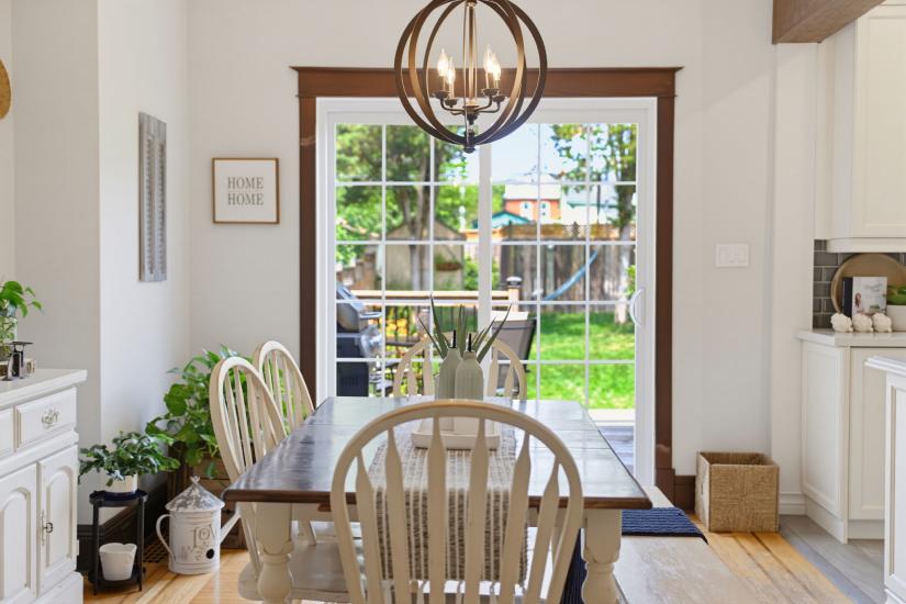Property listing for 394 Charlton Ave. W., Hamilton, ON