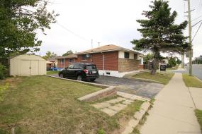 Property listing for 563 Mohawk Rd. E., Hamilton, ON