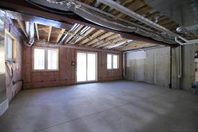 Property listing for 103 Columbus Gate, Hamilton, ON