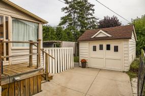 Property listing for 125 Barons Ave. S., Hamilton, ON