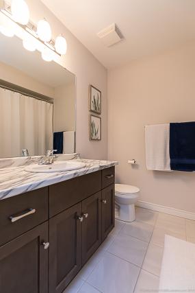 Property listing for #8-11 Stockbridge Gardens, Stoney Creek, ON