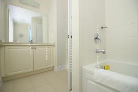 Property listing for 15 Pagebrook Cres., Stoney Creek, Ontario