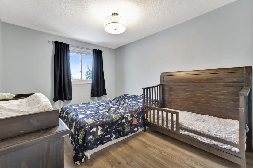 Property listing for #7-860 Rymal Rd. E., Hamilton, ON