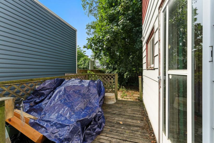 Property listing for 55 Jones St., Hamilton, ON