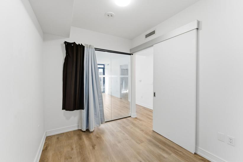 Property listing for #606-1 Jarvis St., Hamilton, ON