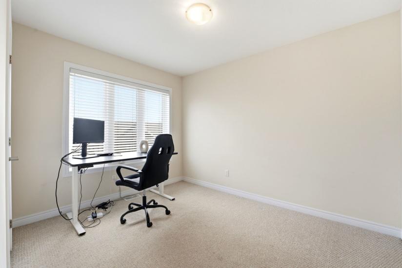 Property listing for #160-77 Diana Ave., Brantford, ON