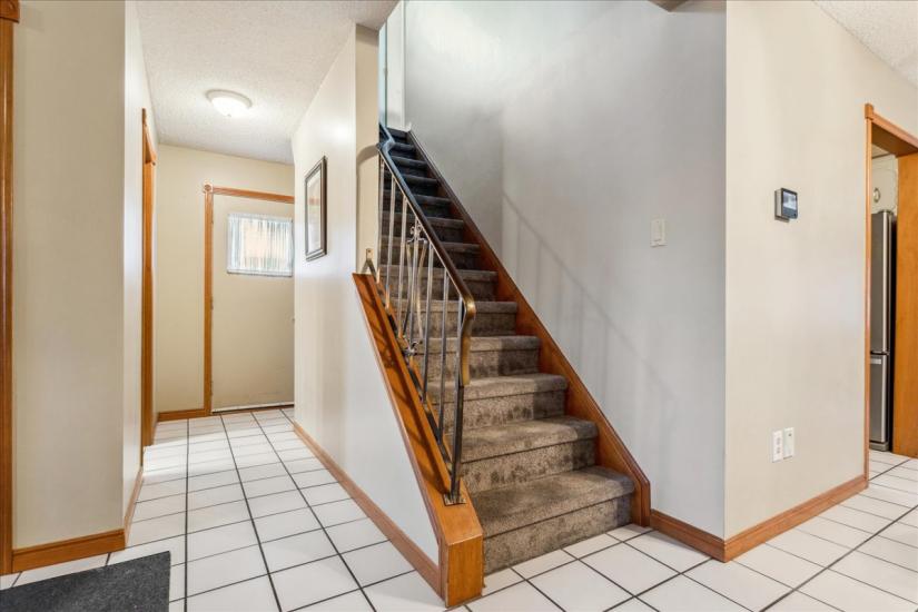 Property listing for 110 Glenashton Dr., Stoney Creek, ON