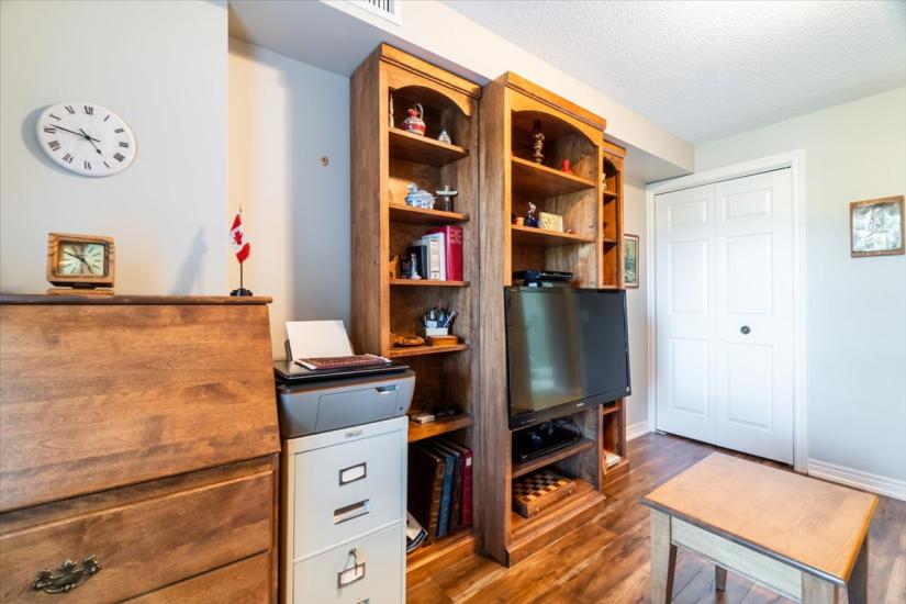 Property listing for #208-990 Golf Links Rd., Ancaster, ON