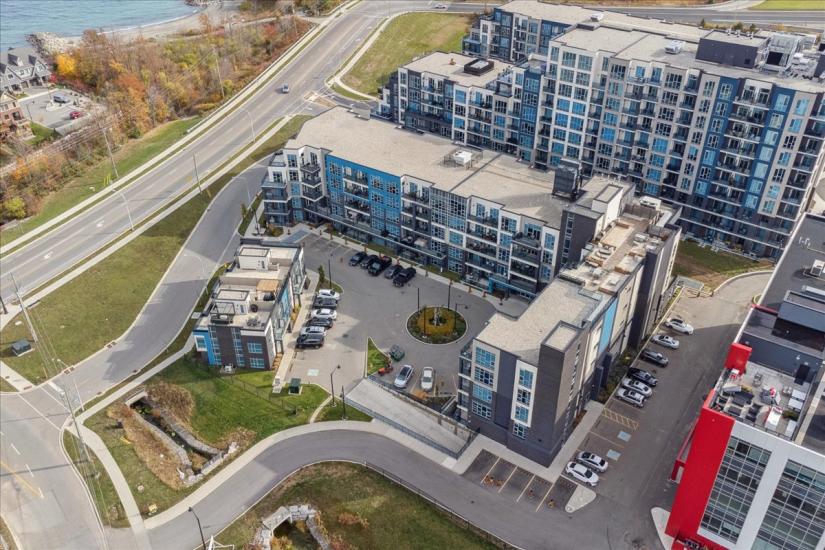 Property listing for #149-16 Concord Place, Grimsby, ON