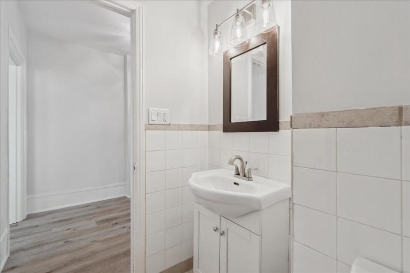 Property listing for 116 Grand River Ave., Brantford, ON