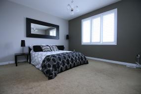 Property listing for 3 Pickard Ave., Ancaster, ON