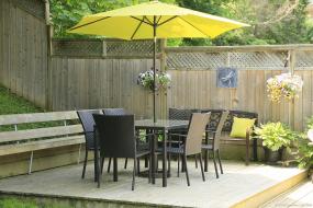 Property listing for 100 Mercer St., Dundas, ON