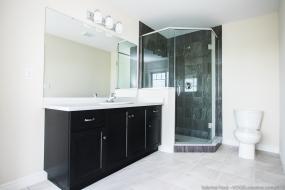 Property listing for 84 Dunrobin Lane, Grimsby, ON