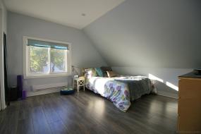 Property listing for 95 Garfield Ave. S., Hamilton, ON