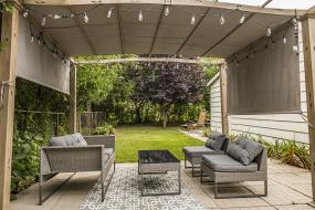 Property listing for 125 Barons Ave. S., Hamilton, ON