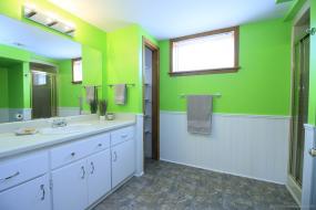 Property listing for 9 Barbara St., Smithville, Ontario