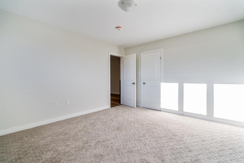 Property listing for 2 Dennis Drive, Smithville, Ontario