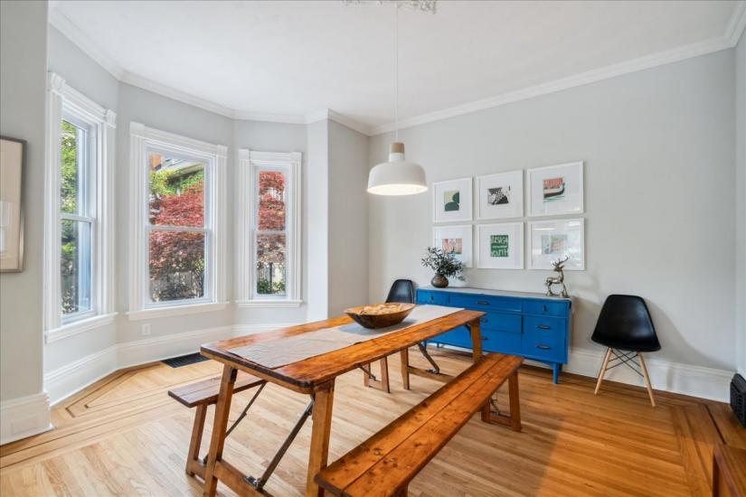 Property listing for 179 Hess St. S., Hamilton, ON